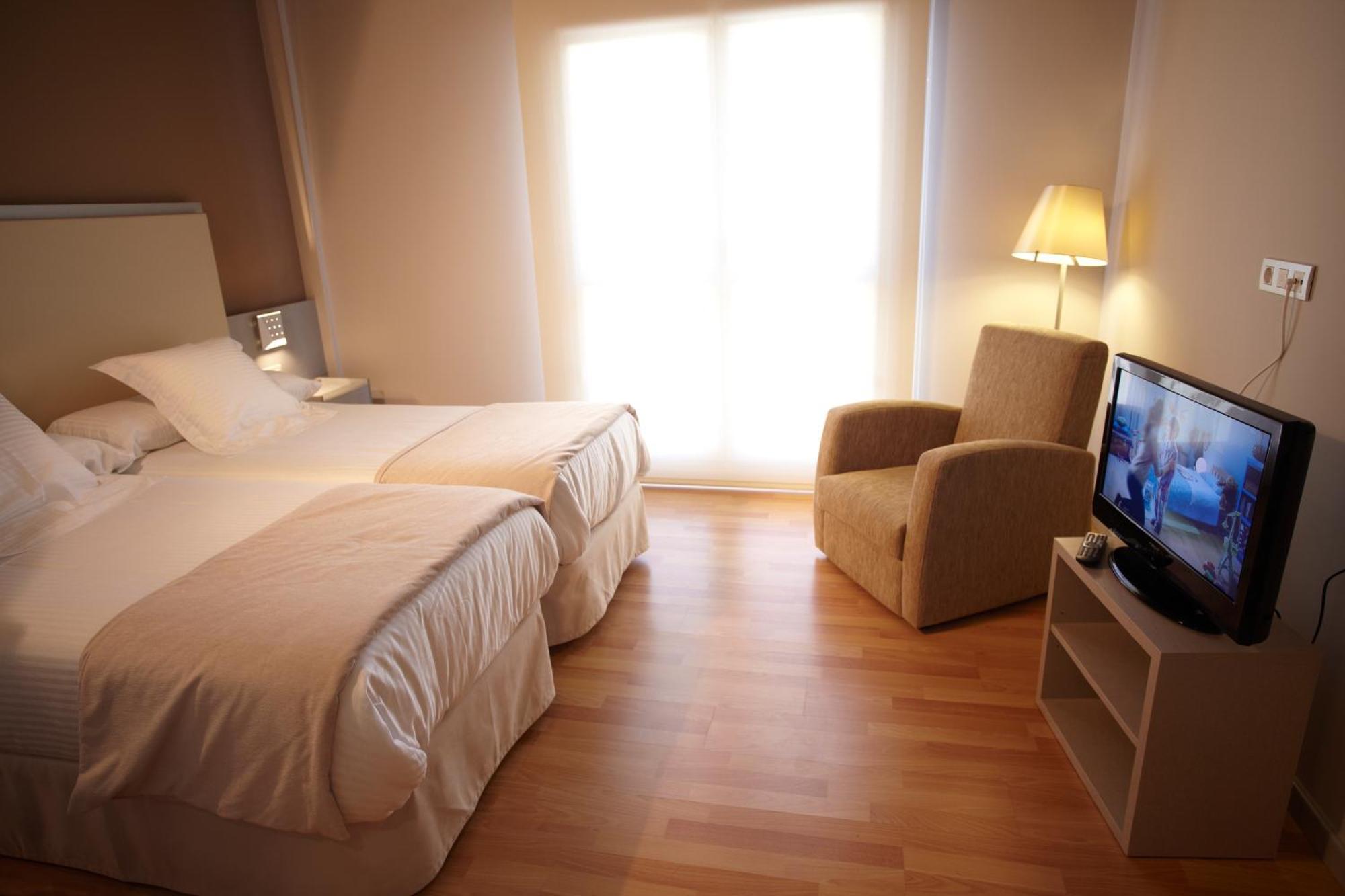 Hotel Nagusi มูรูเกีย ภายนอก รูปภาพ